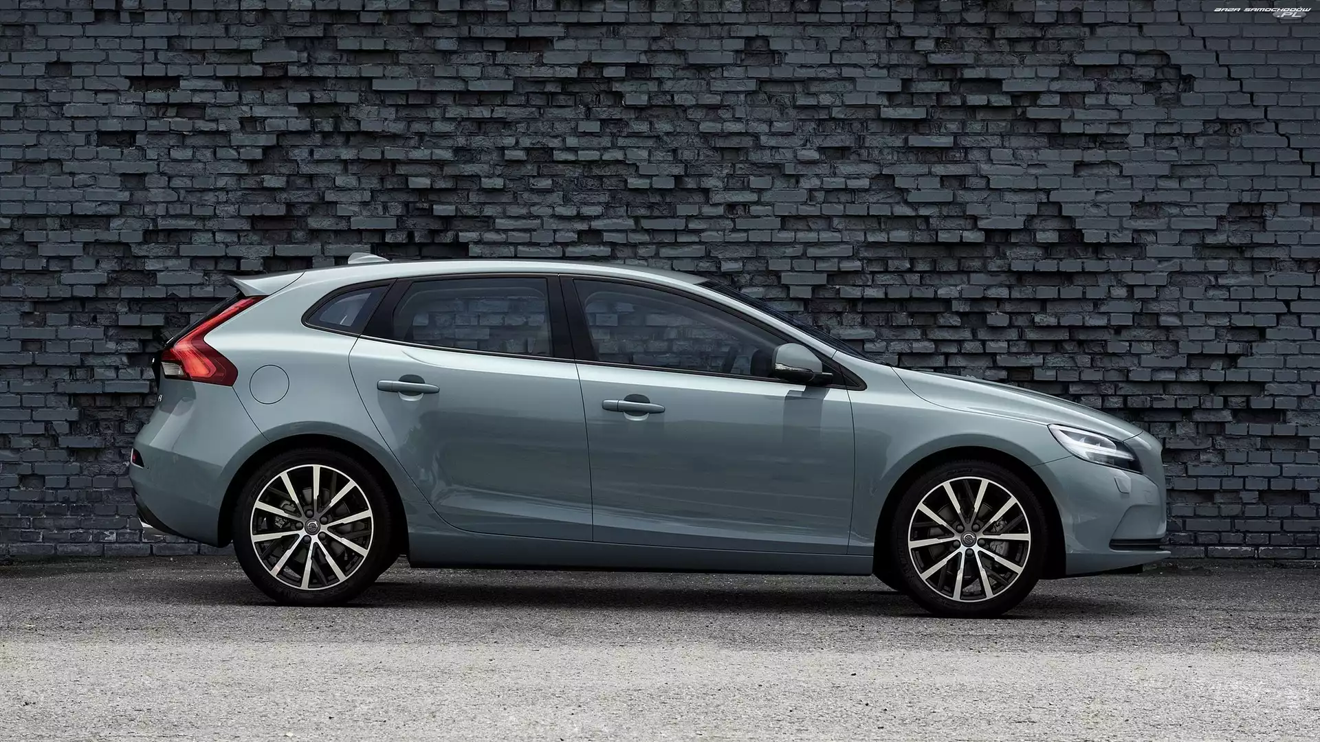 2017, Cegły, Volvo V40, Mur