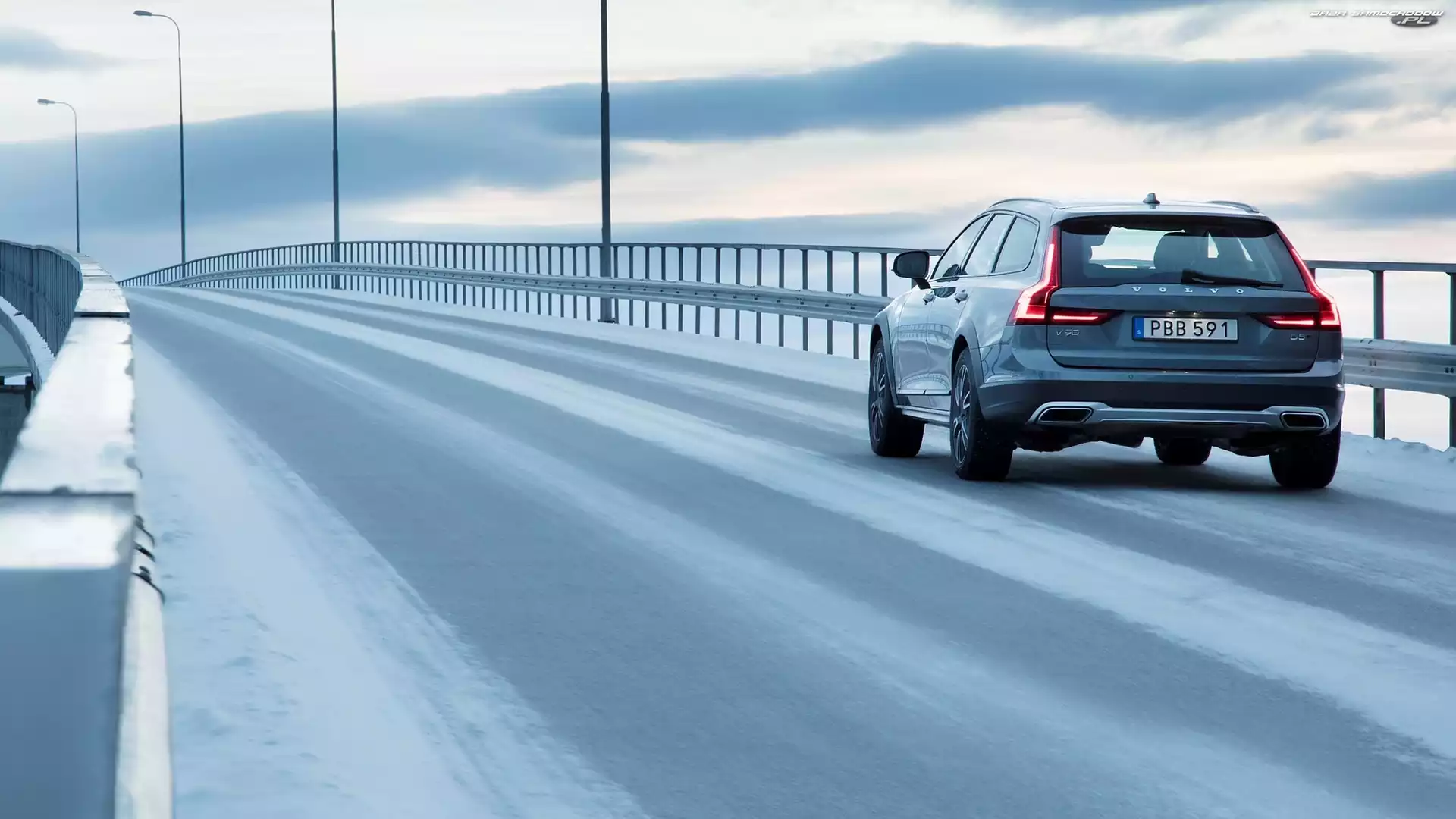 2017, Barierka, Volvo V90 Cross Country, Most