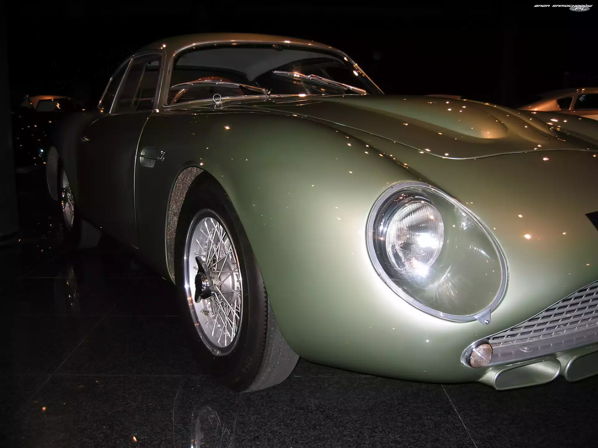 maska, opony , koła , Aston Martin, światła