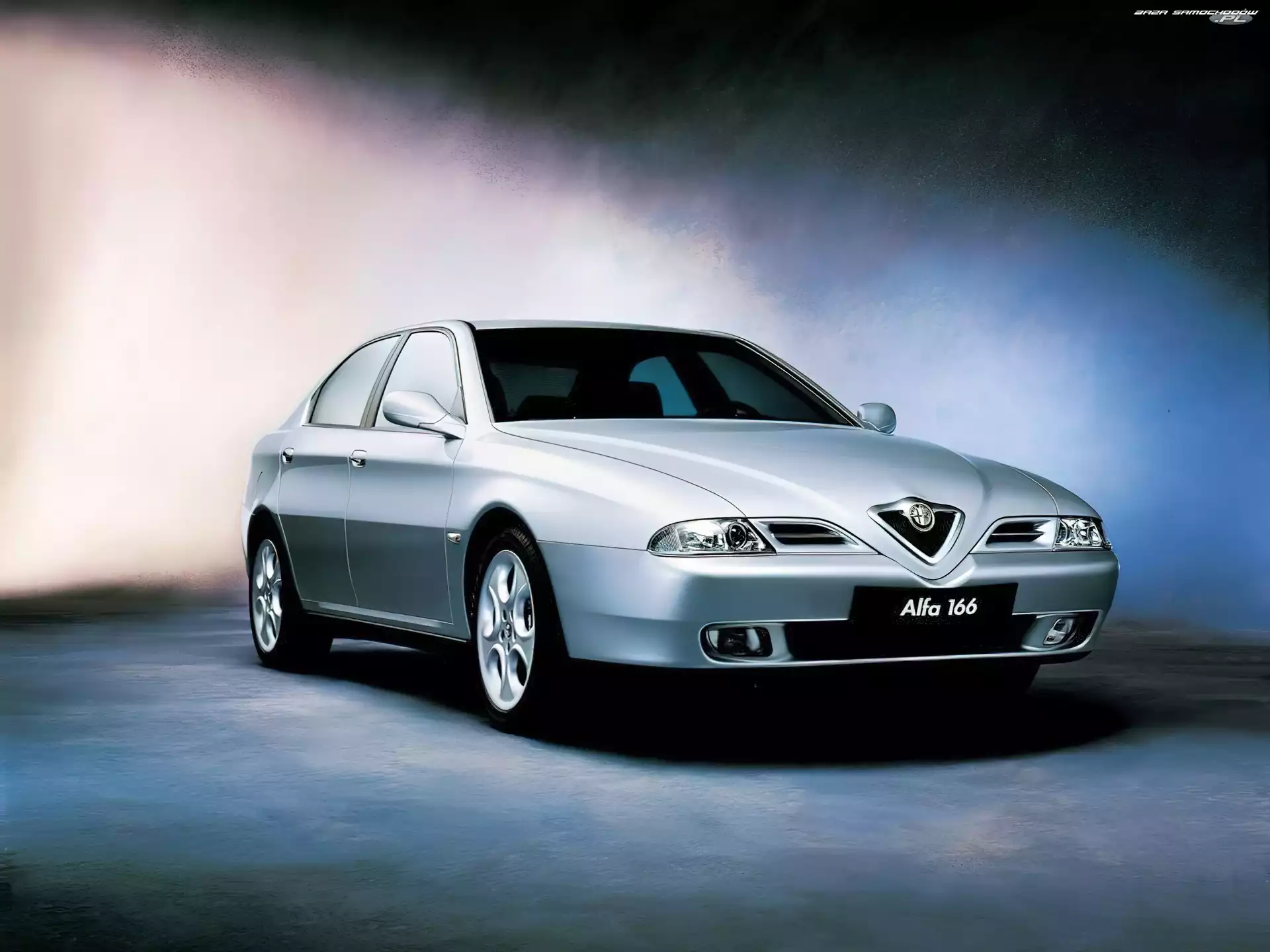 Alfa Romeo 166