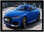 Audi TT RS, Coupe