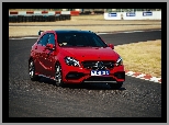 Czerwony, Mercedes A45 AMG