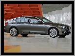 2013, BMW Seria 5 Gran Turismo F10, BMW 535i Luxury Line Hatchback F07 II