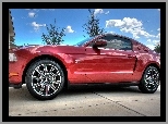 Mustang GT, Czerwony, Chmury, Niebo, Ford, Plac