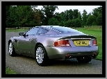 V12, Aston Martin