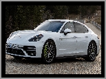 Białe, Porsche Panamera Turbo S E-Hybrid